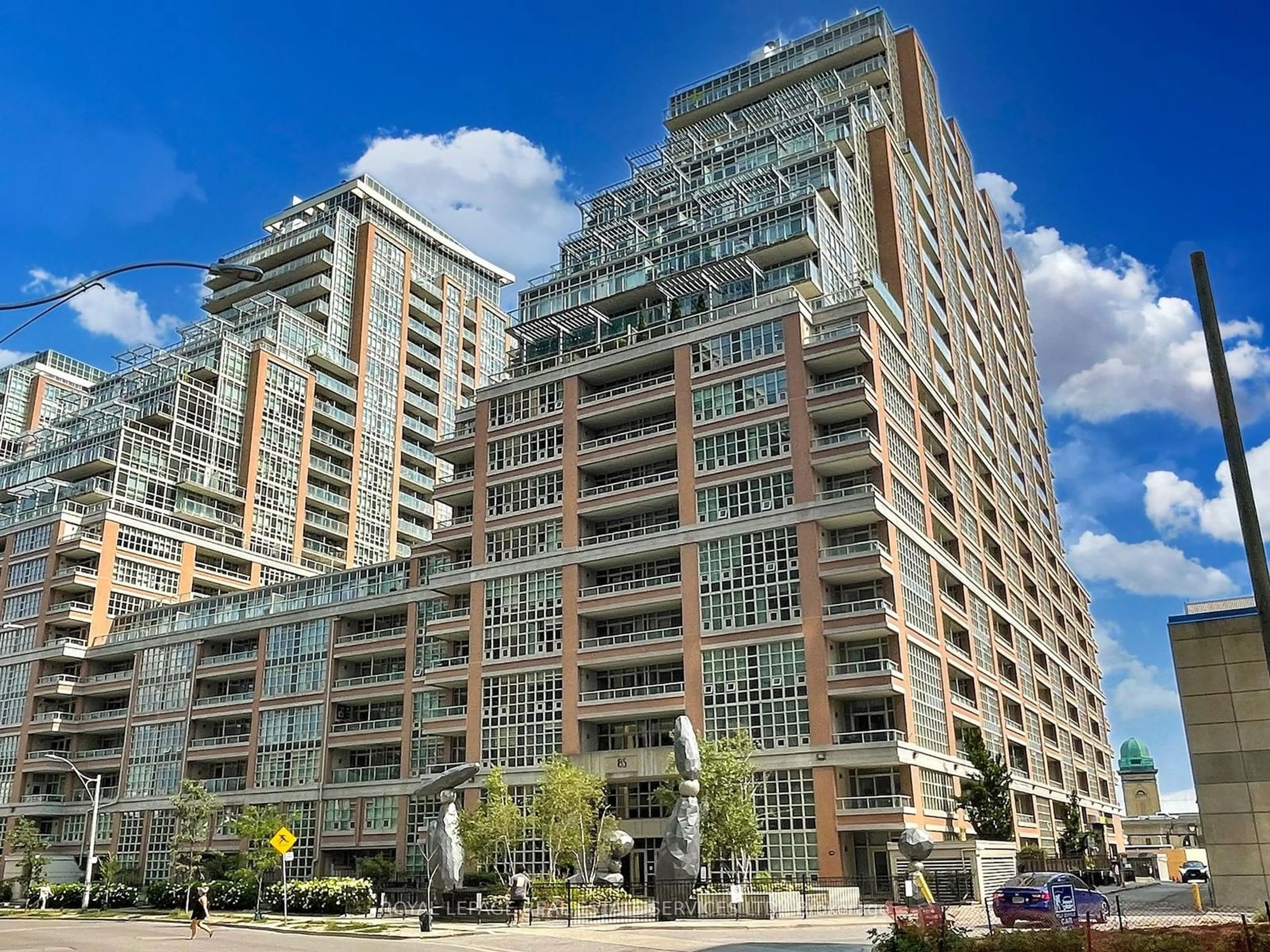 A pic from exterior of the house or condo for 85 East Liberty St #1403, Toronto Ontario M6K 3R4