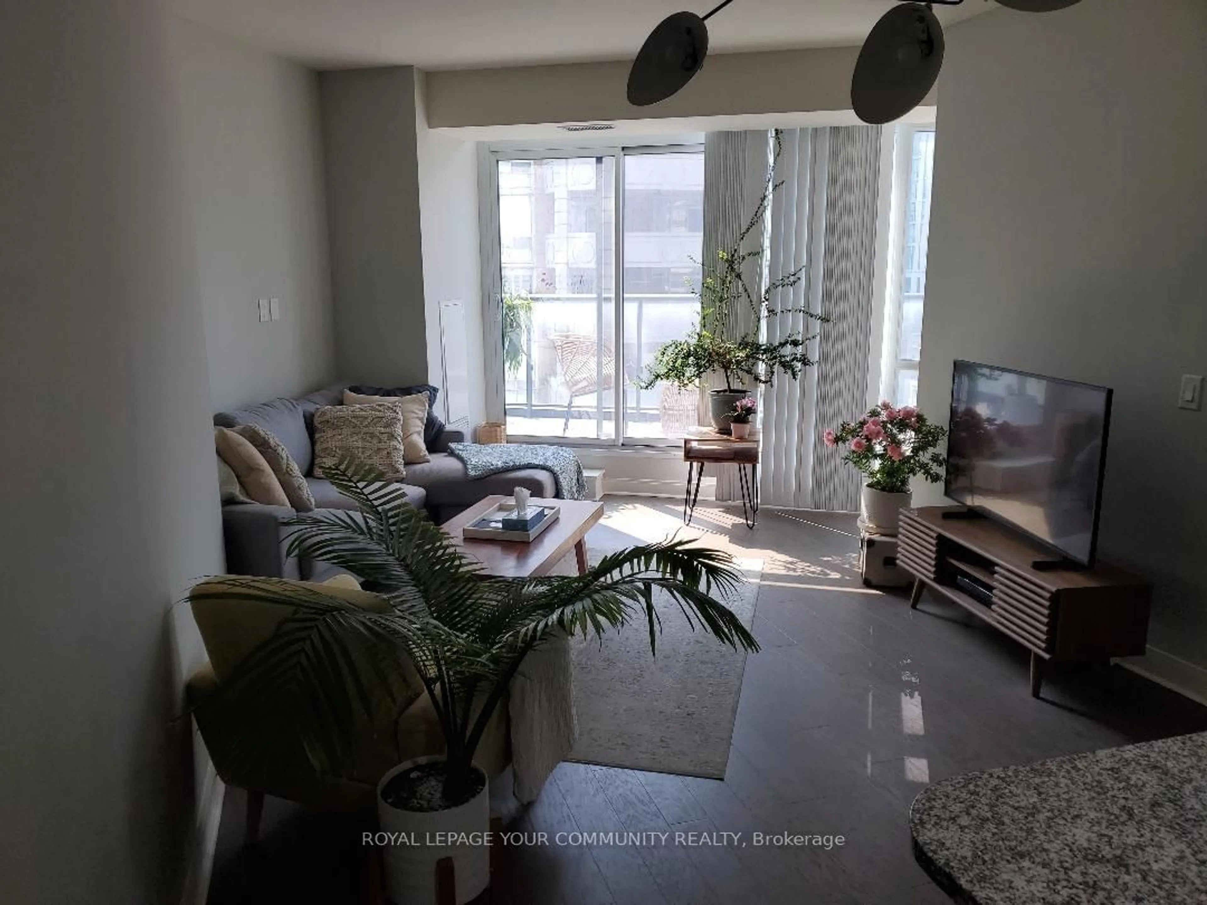 Living room, not visible floor for 825 Church St #820, Toronto Ontario M4W 3Z4