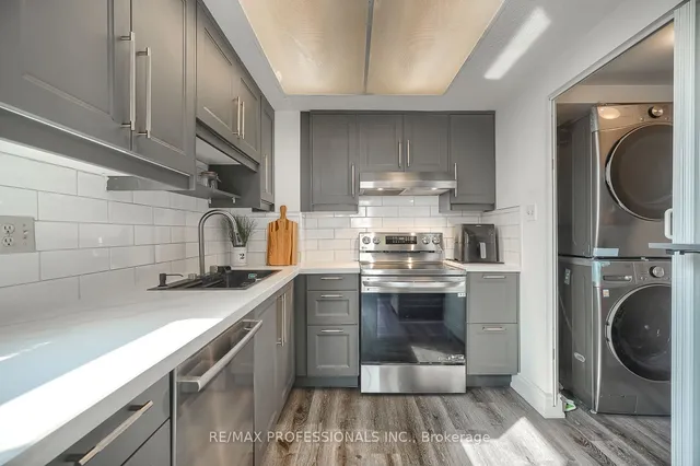Additional image 13 of 3000 Bathurst St Unit 1205