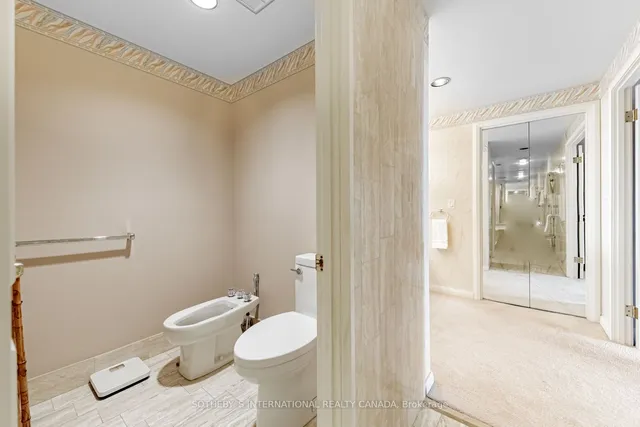 Additional property image - 55 Prince Arthur Ave Unit 805