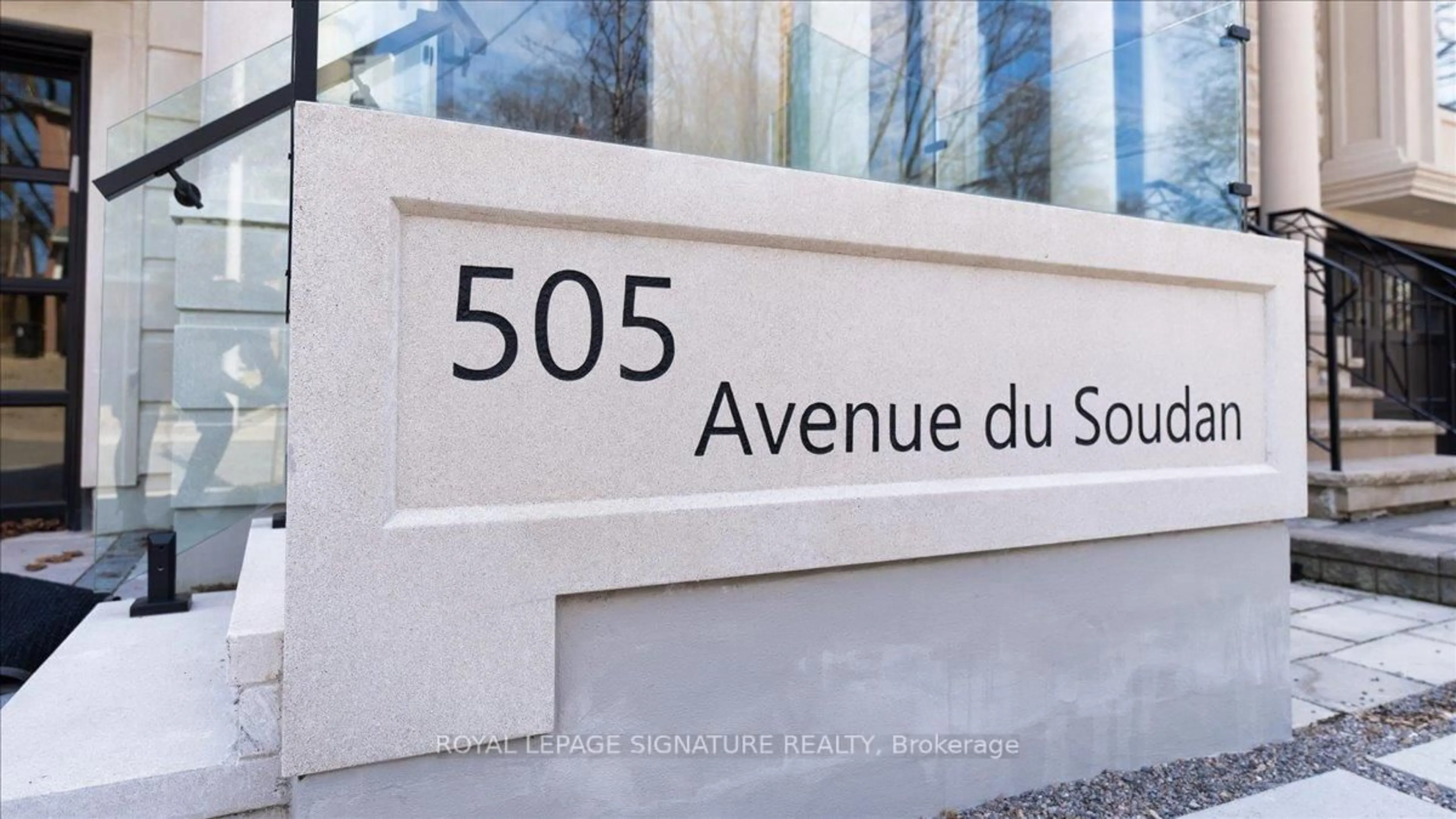 A pic from exterior of the house or condo, the street view for 505 Soudan Ave, Toronto Ontario M4S 1X1