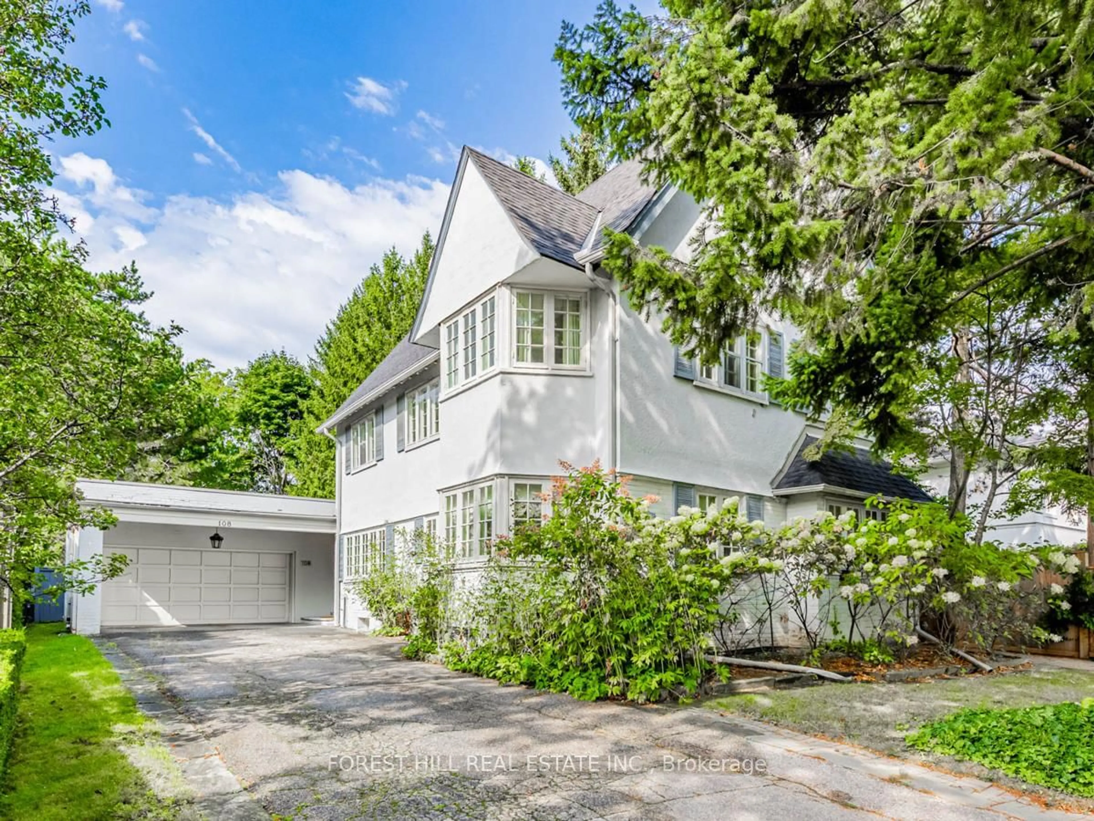 Frontside or backside of a home, cottage for 108 Forest Hill Rd, Toronto Ontario M4V 2L7