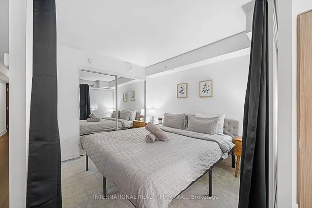 Additional property image - 955 Bay St Unit 617