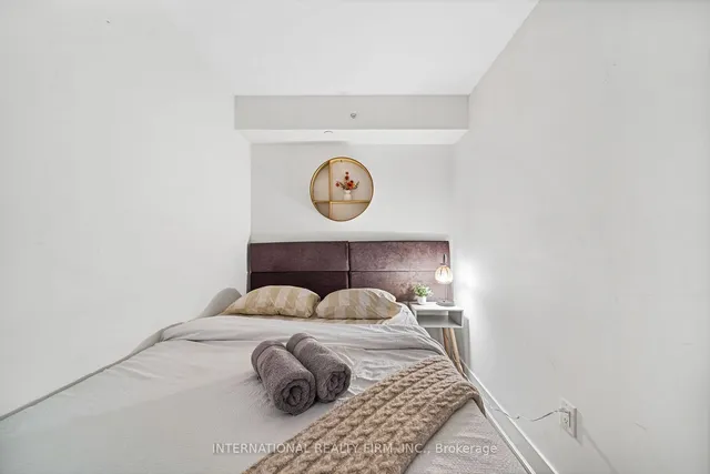 Additional property image - 955 Bay St Unit 617