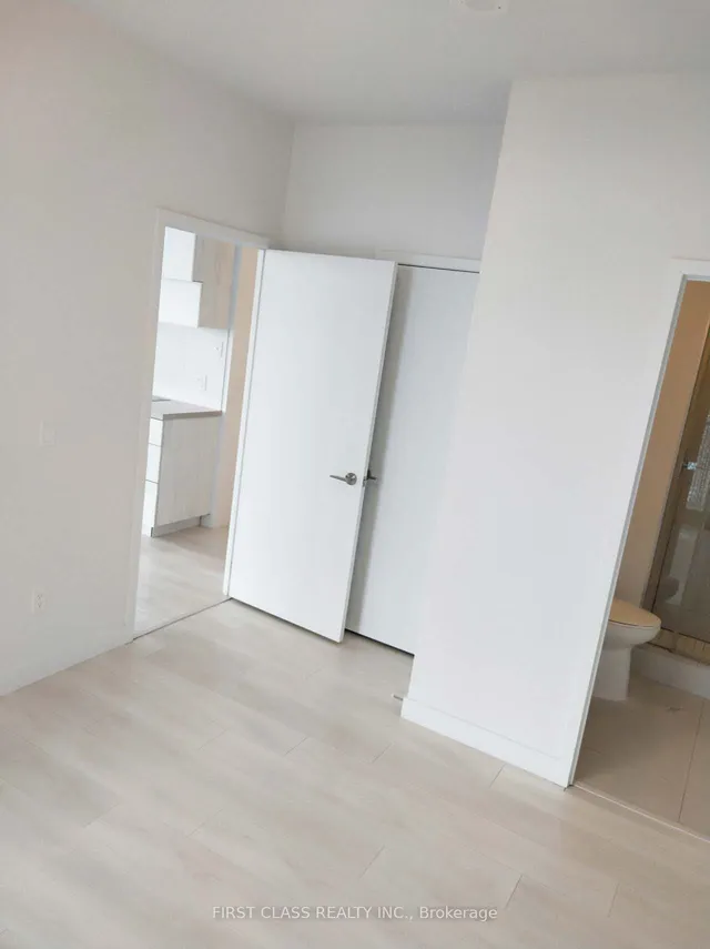 Additional property image - 8 Eglinton Ave Unit 2102