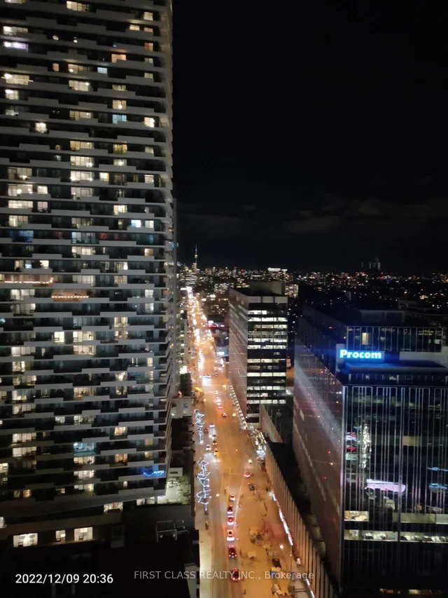 Additional property image - 8 Eglinton Ave Unit 2102