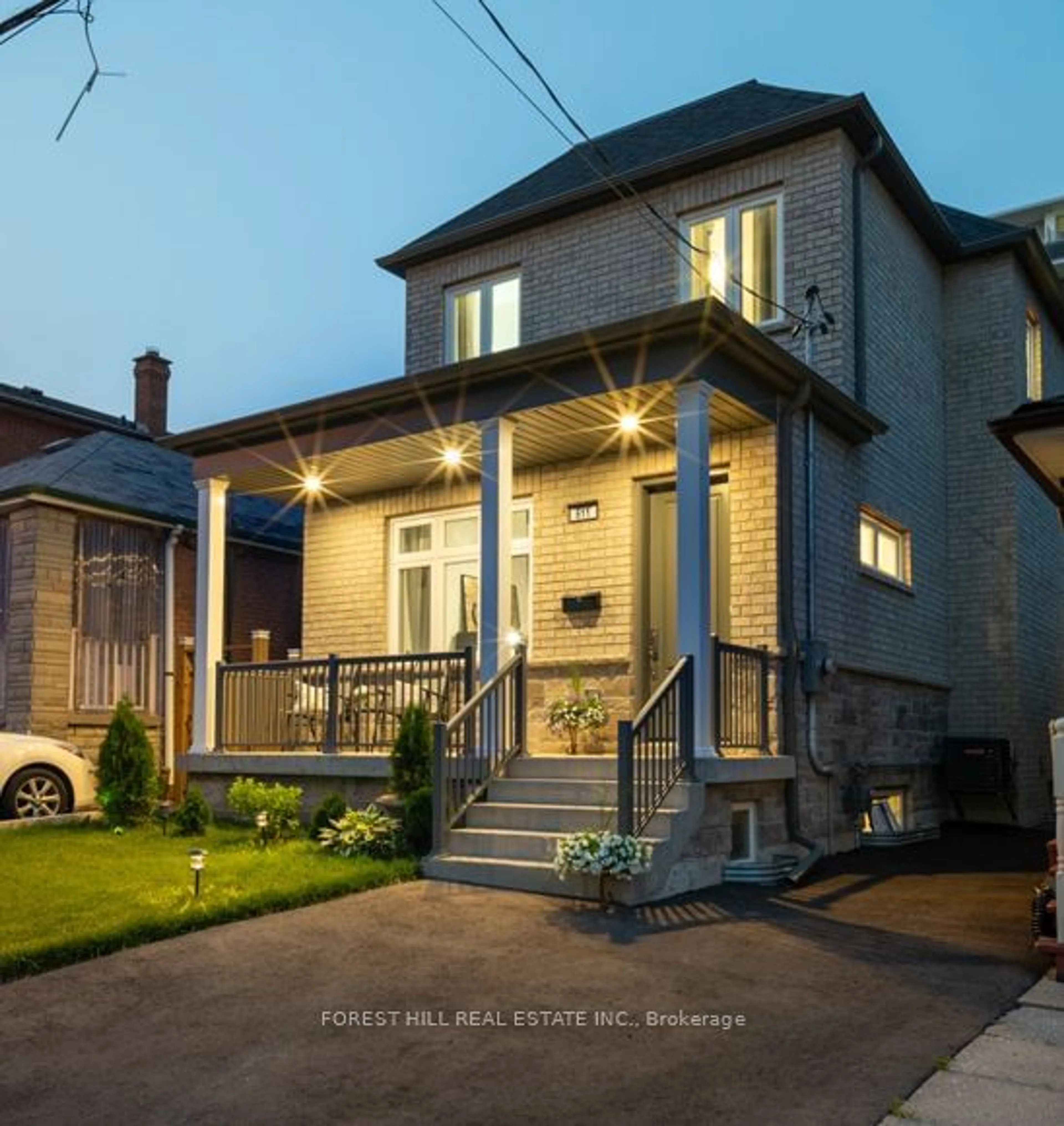 Frontside or backside of a home, cottage for 611 Northcliffe Blvd, Toronto Ontario M6E 3L8