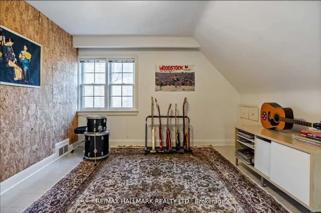 Additional property image - 20 Owen Blvd