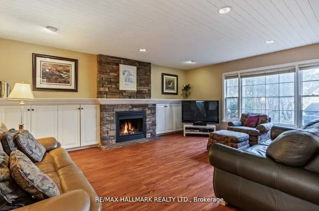Additional property image - 20 Owen Blvd
