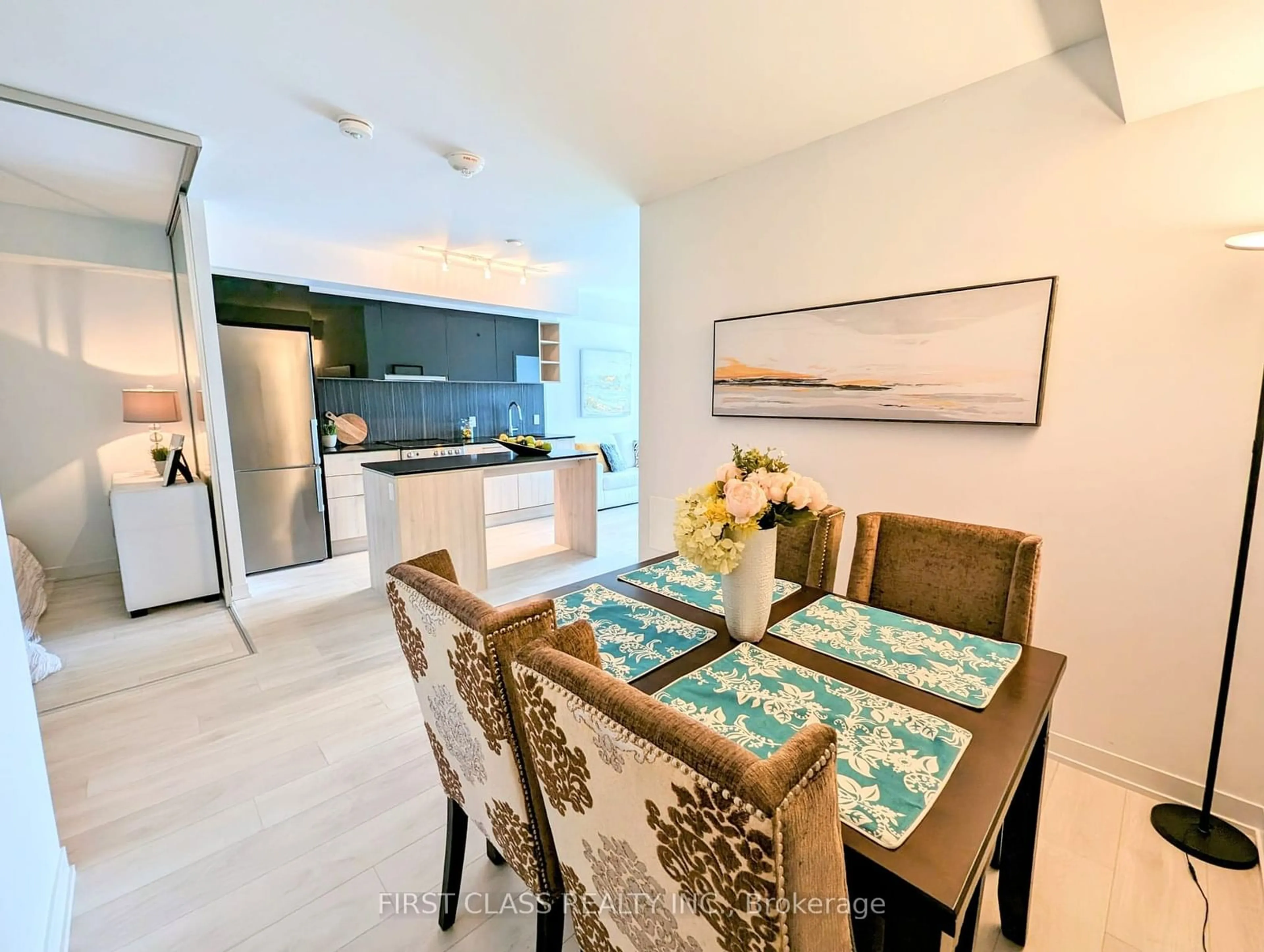 Dining room for 31 Tippett Rd #411, Toronto Ontario M3H 0C8