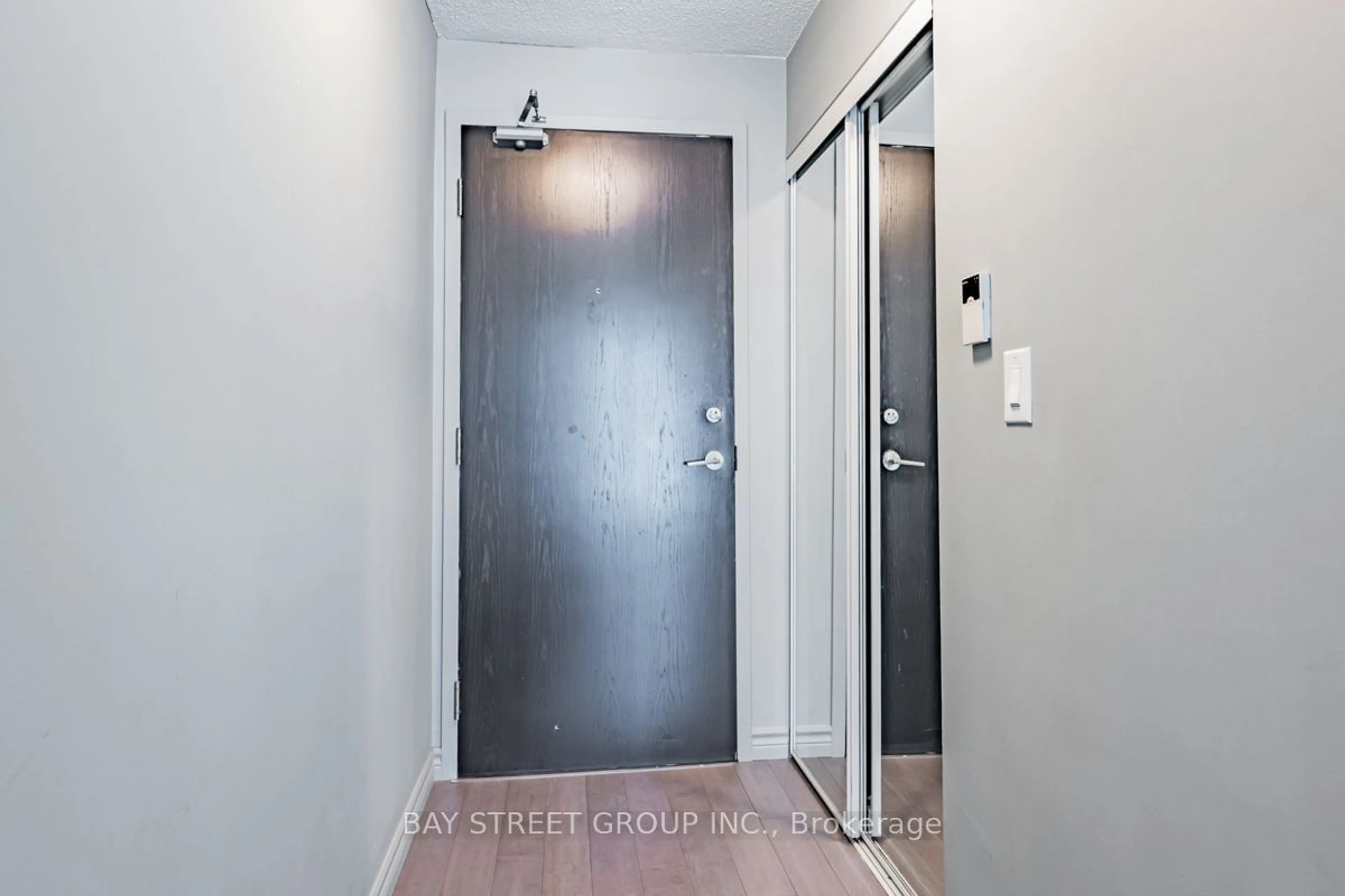 Indoor entryway for 96 St Patrick St #1603, Toronto Ontario M5T 1V2