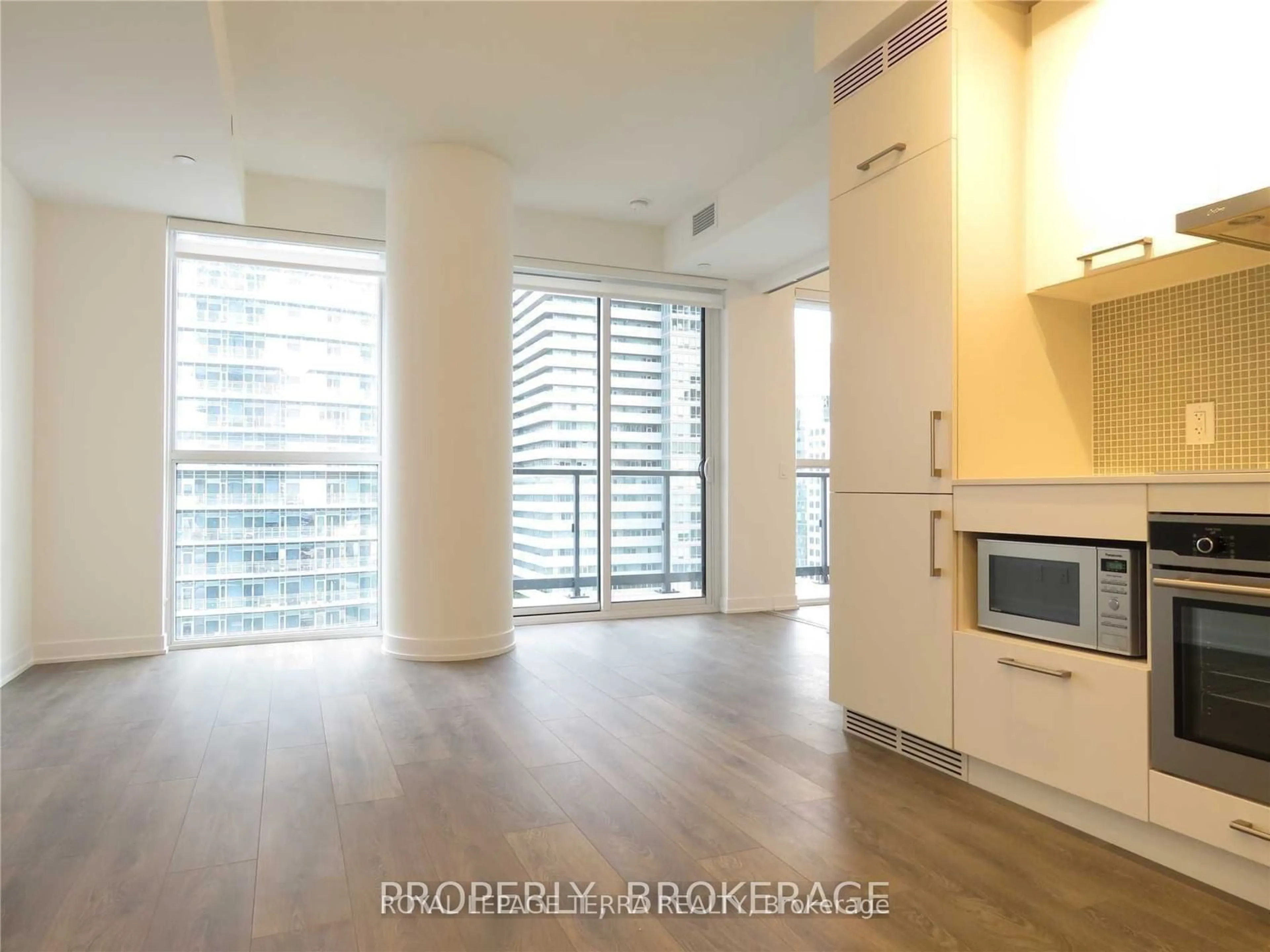 Other indoor space for 87 Peter St #4212, Toronto Ontario M5V 0P1