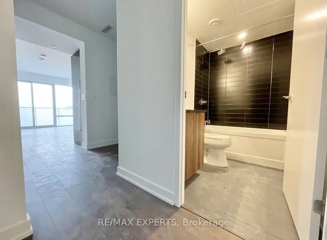 Additional property image - 501 Yonge St Unit 3213