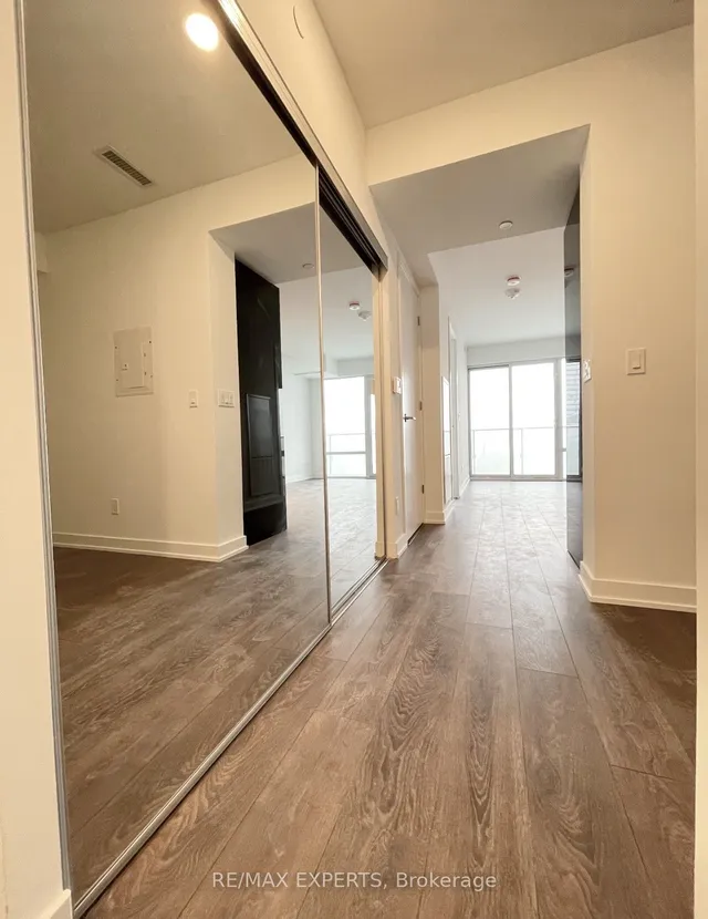 Additional property image - 501 Yonge St Unit 3213
