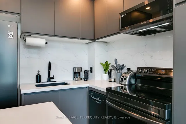 Additional property image - 8 York St Unit 3604