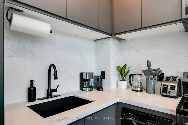 Additional property image - 8 York St Unit 3604