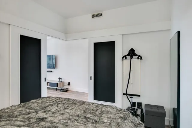 Additional property image - 8 York St Unit 3604