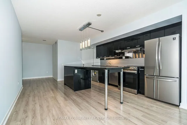 Additional property image - 29 Singer Crt Unit 611