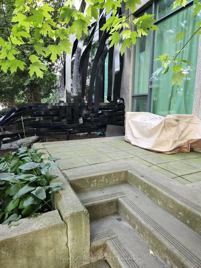 Additional image 3 of 231 Fort York Blvd Unit 115
