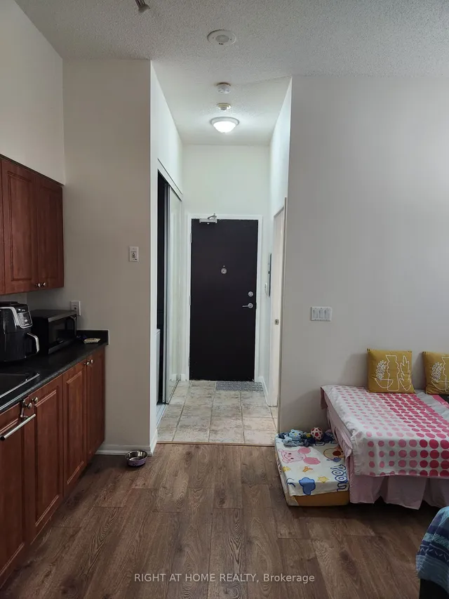 Additional image 2 of 231 Fort York Blvd Unit 115