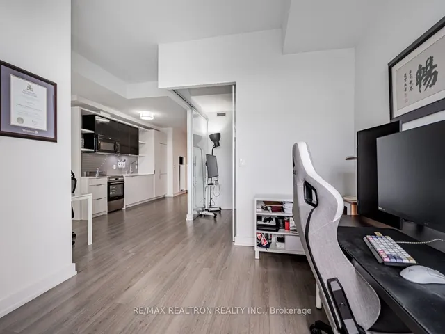 Additional property image - 6 Parkwood Ave Unit 616