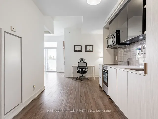Additional property image - 6 Parkwood Ave Unit 616