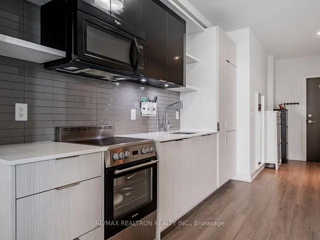 Additional property image - 6 Parkwood Ave Unit 616