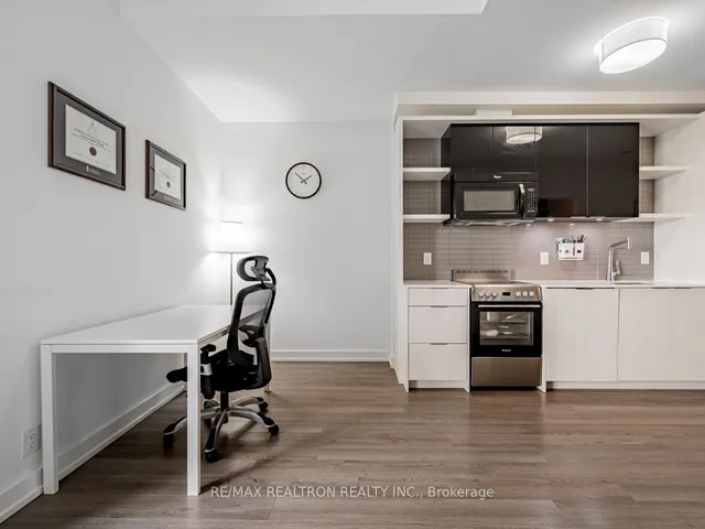 Additional property image - 6 Parkwood Ave Unit 616