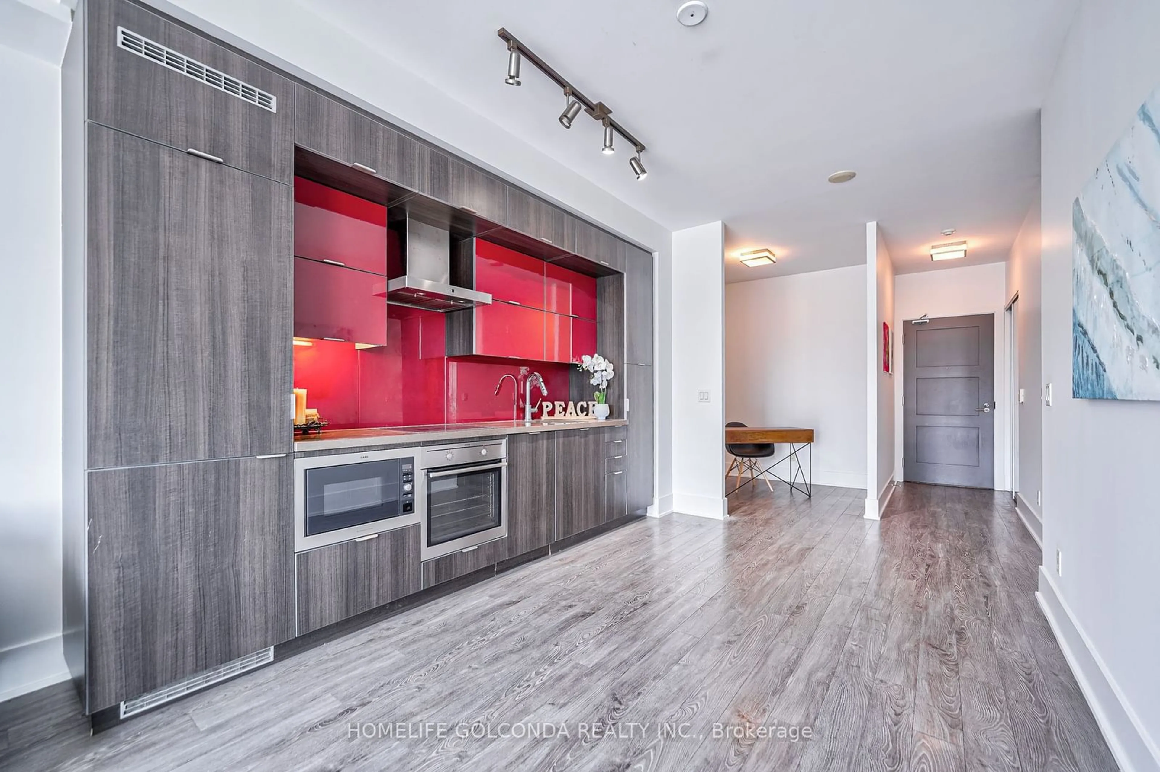 Contemporary kitchen for 300 Front St #1913, Toronto Ontario M5V 0E9