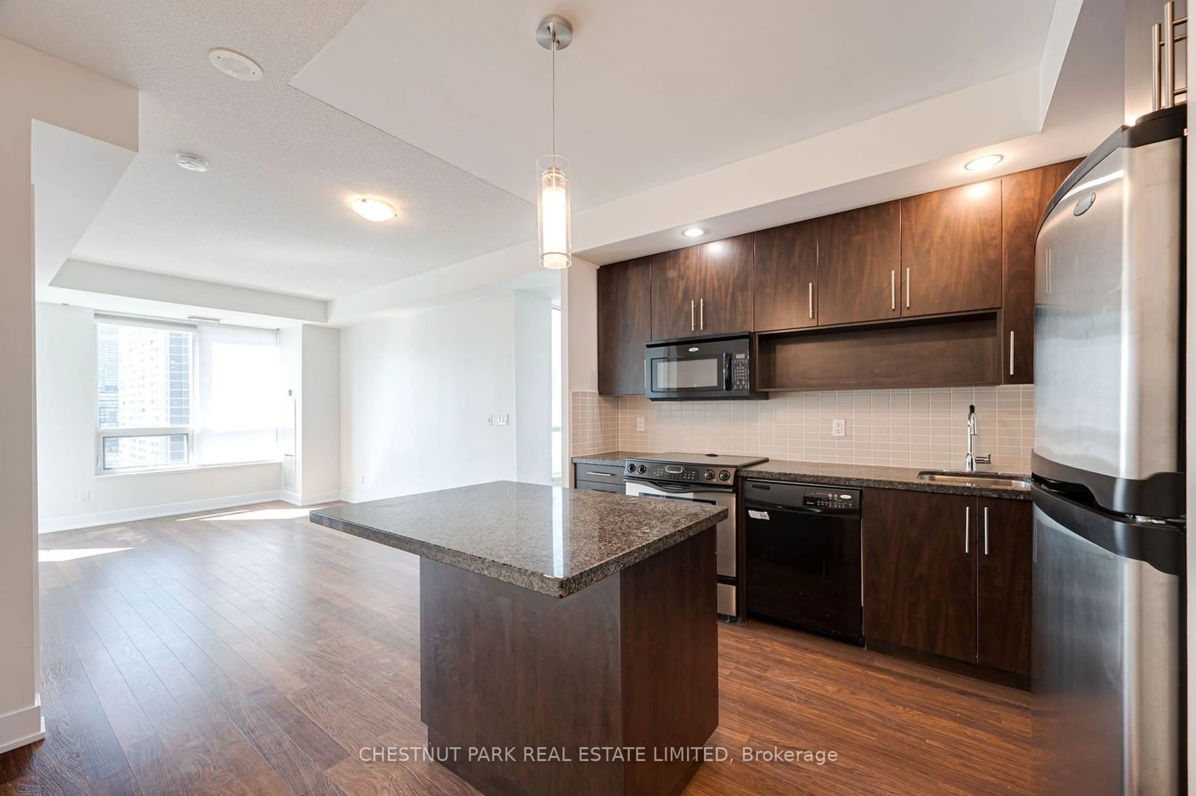 Open concept kitchen for 120 Homewood Ave #1501, Toronto Ontario M4Y 2J3