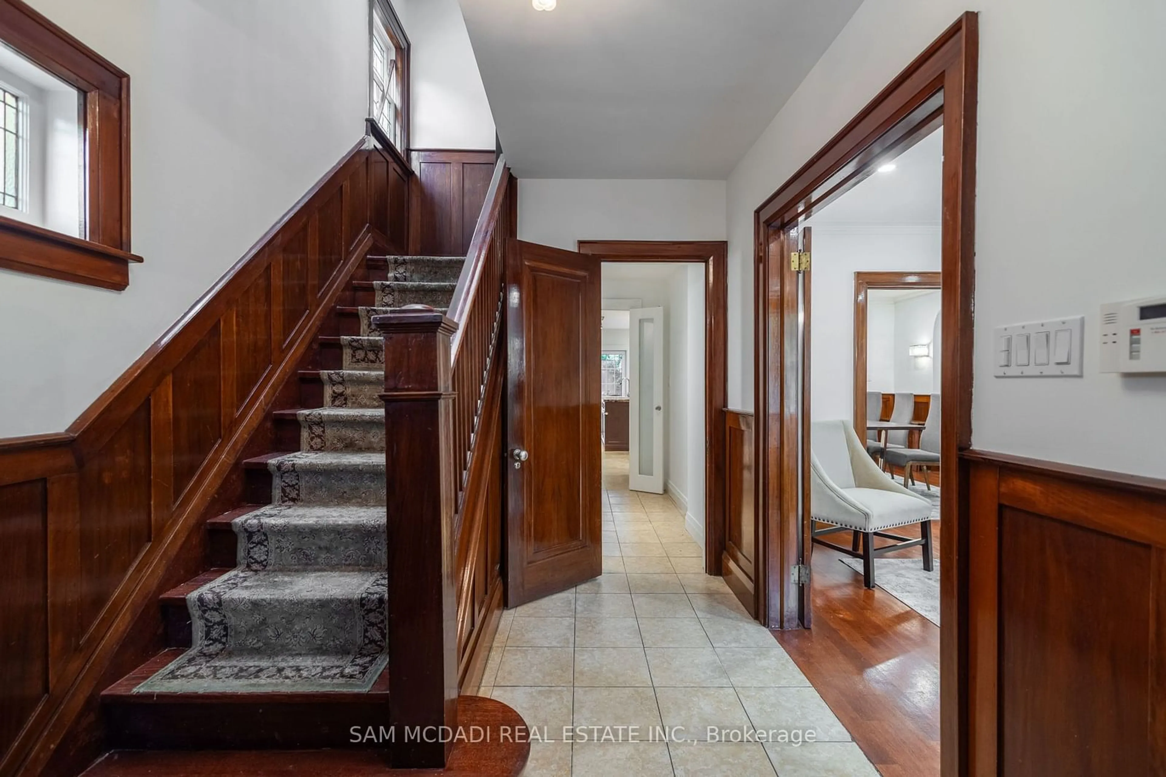 Indoor foyer, wood floors for 17 Duncannon Dr, Toronto Ontario M5P 2L9