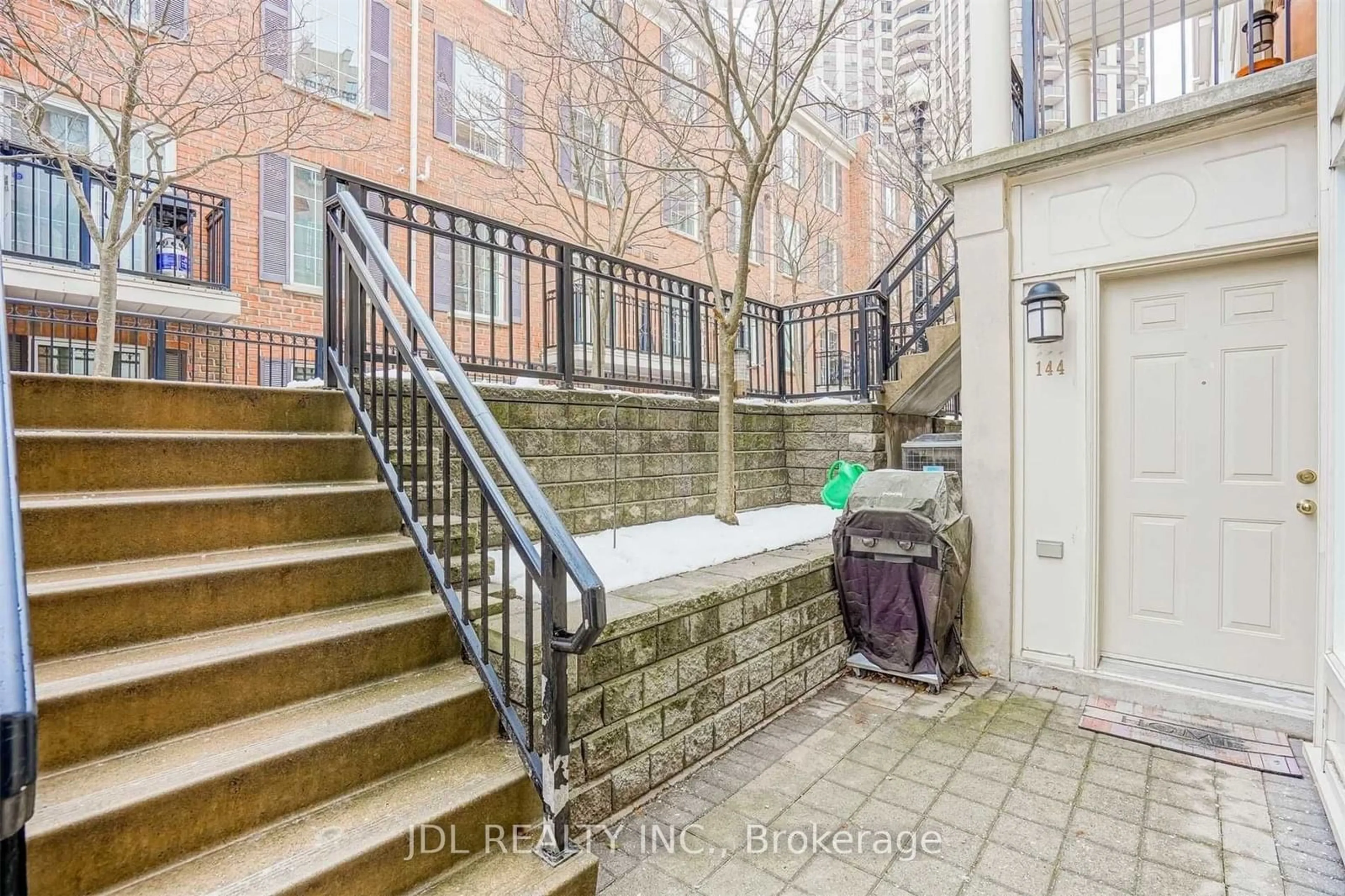 A pic from exterior of the house or condo for 3 Everson Dr #144, Toronto Ontario M2N 7C2