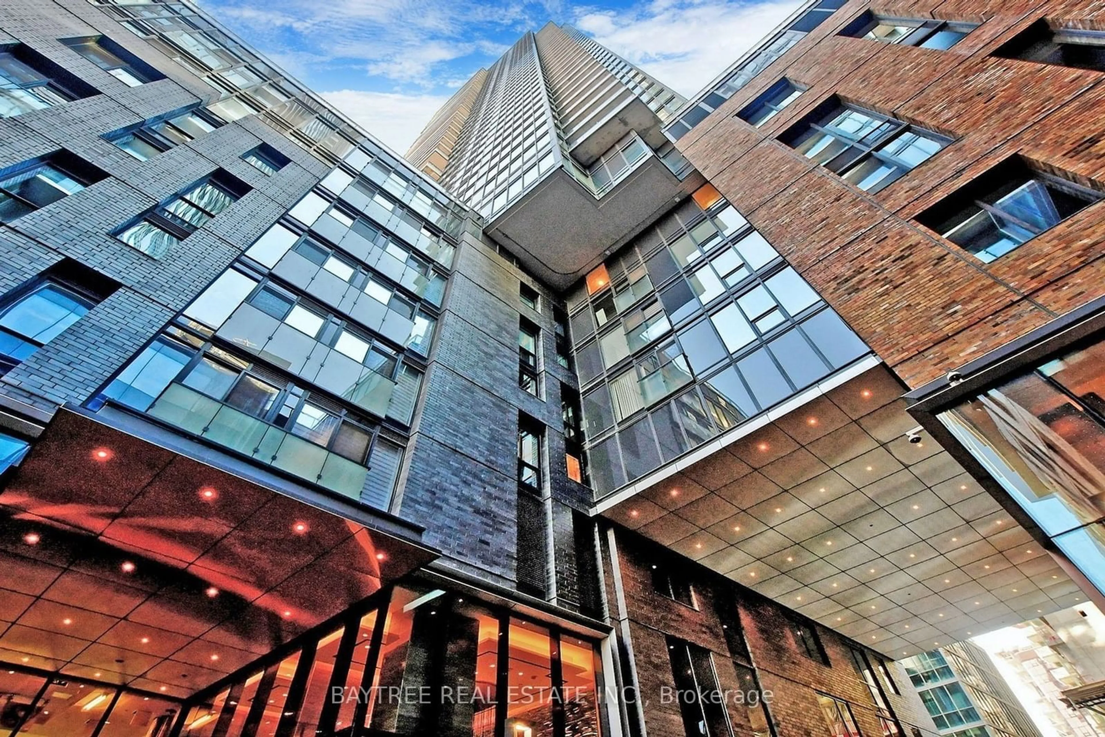 A pic from exterior of the house or condo for 115 Blue Jays Way #1509, Toronto Ontario M5V 0N4