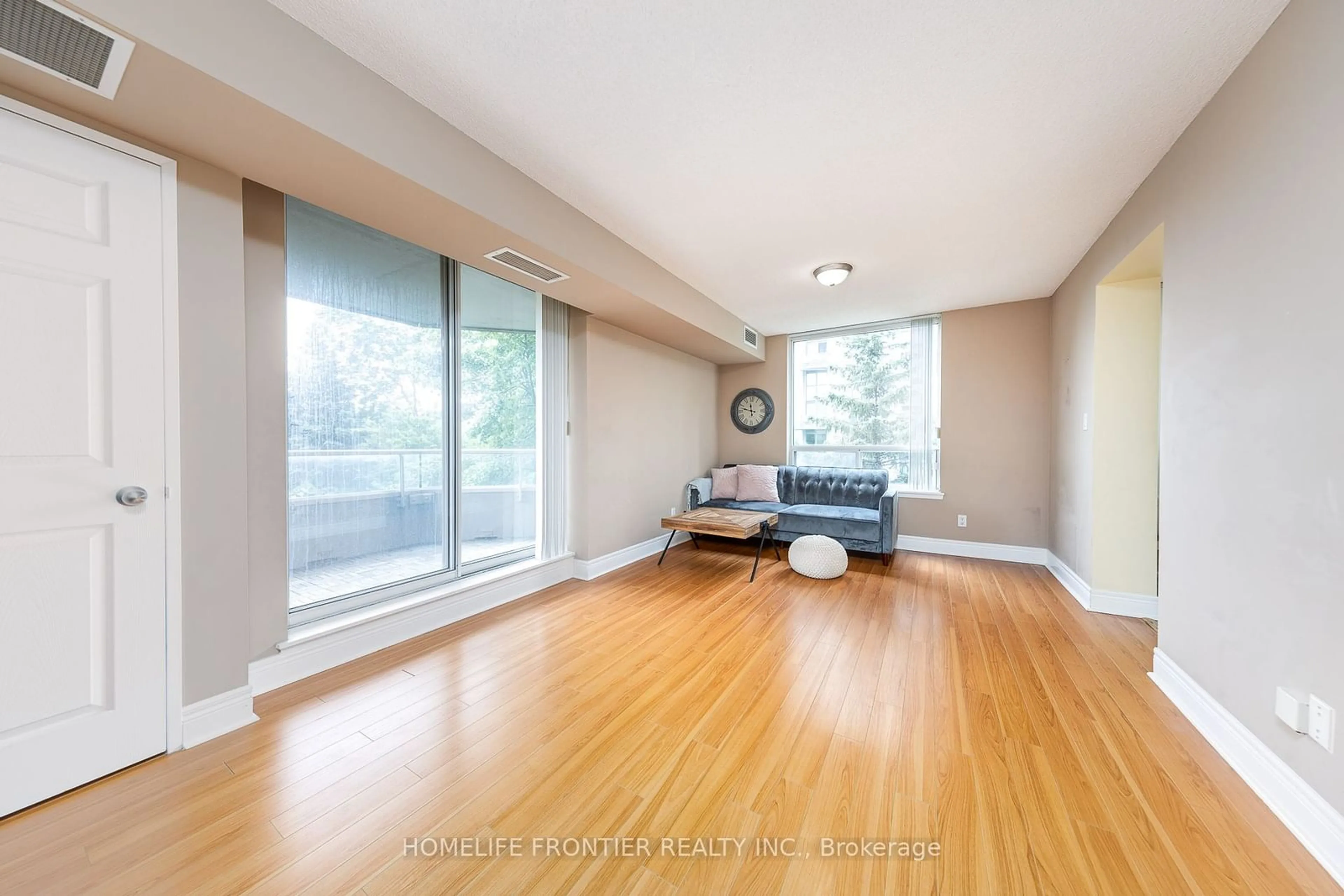 Other indoor space for 18 Hillcrest Ave #305, Toronto Ontario M2N 6T5