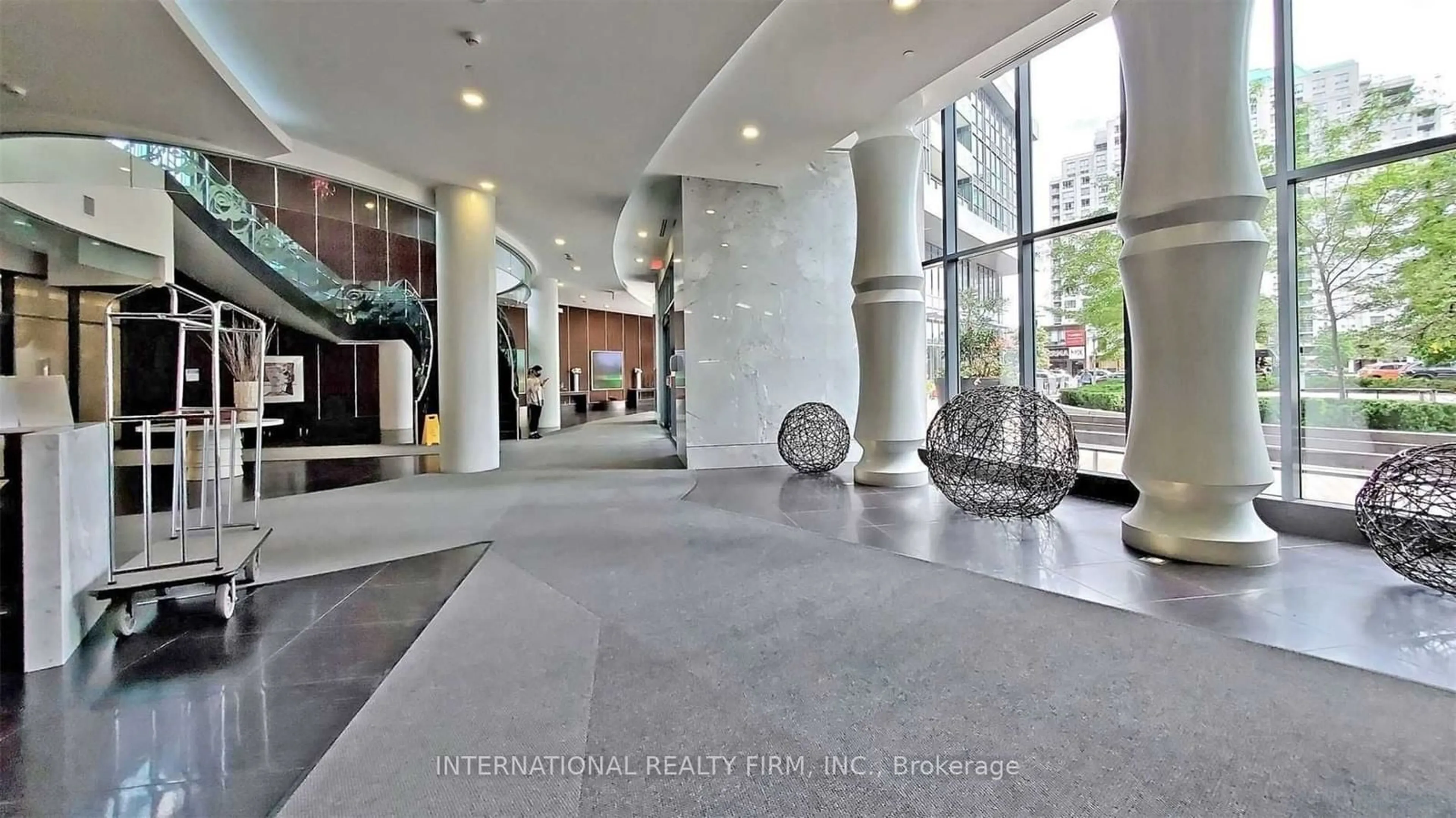 Indoor lobby, cement floor for 5162 Yonge St #1811, Toronto Ontario M2N 0E9