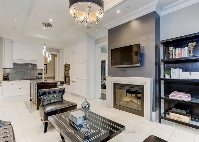 Additional property image - 311 Bay St Unit 3801