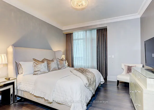 Additional property image - 311 Bay St Unit 3801