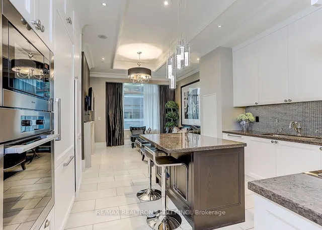 Additional property image - 311 Bay St Unit 3801