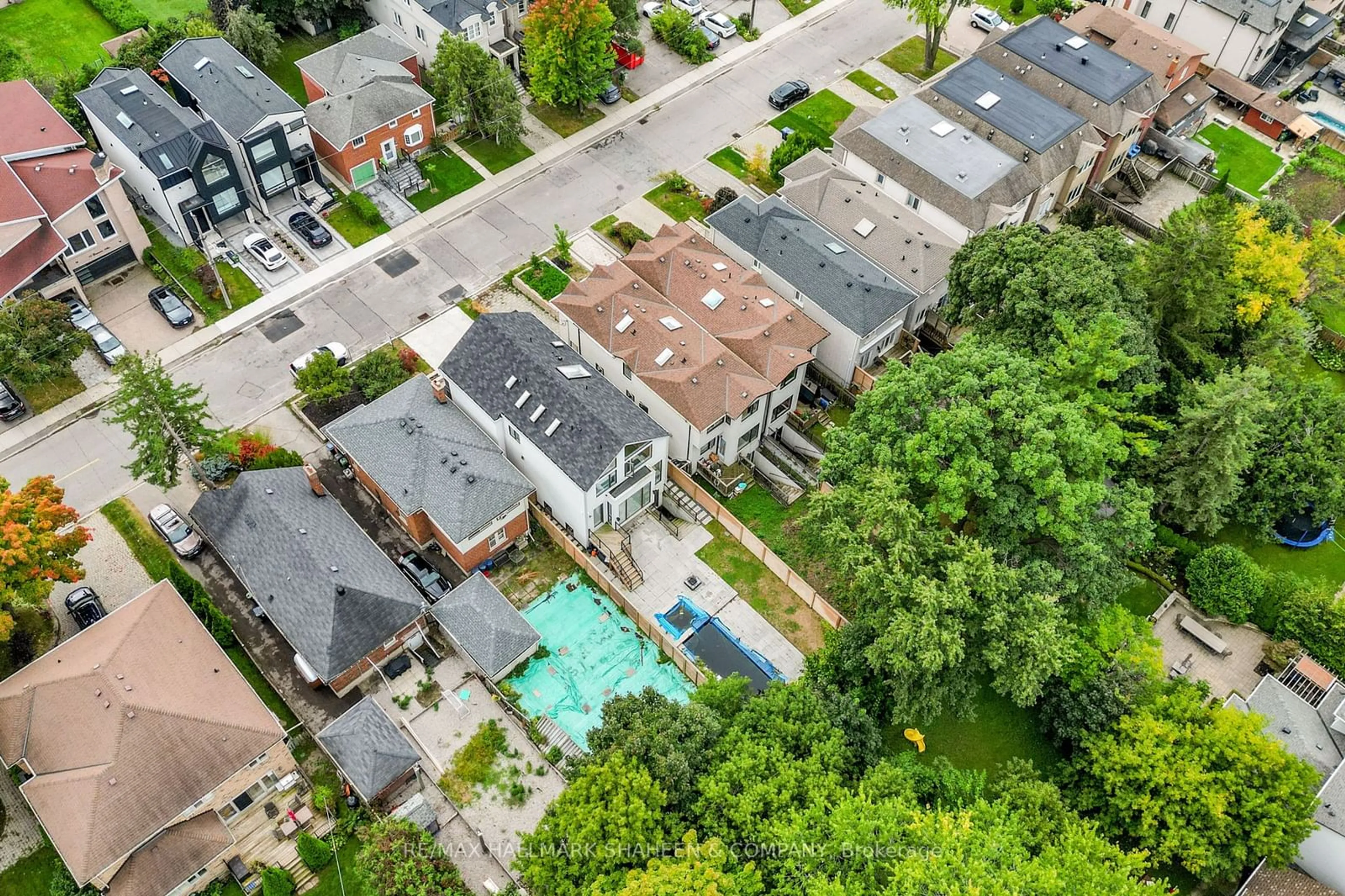 A pic from exterior of the house or condo, the street view for 78 Cameron Ave, Toronto Ontario M2N 1E2