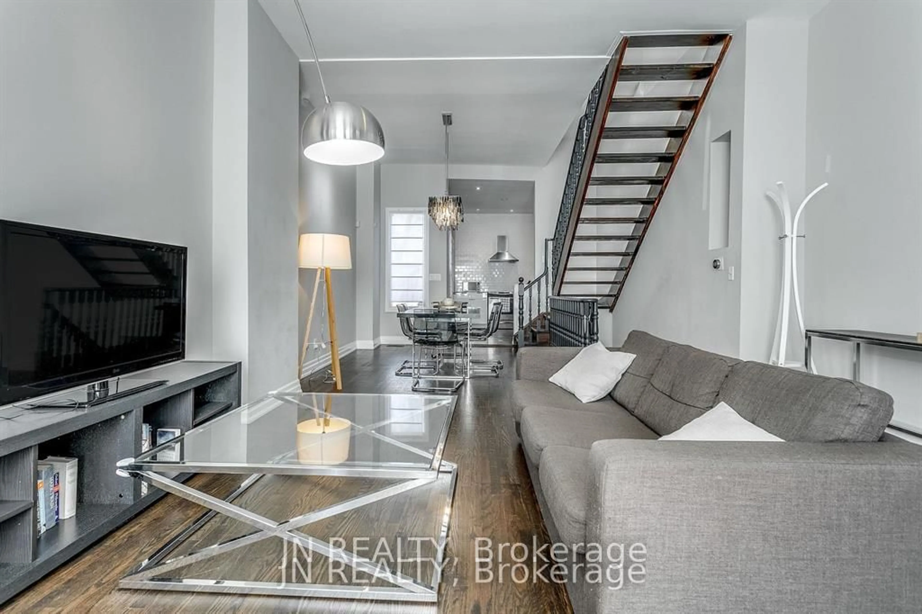 Living room for 308 Harbord St, Toronto Ontario M6G 1G8