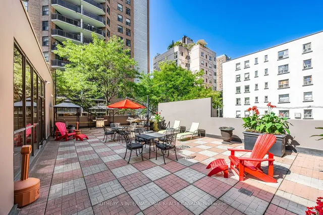Additional property image - 256 Jarvis St Unit 3B