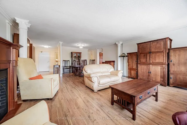 Additional property image - 256 Jarvis St Unit 3B