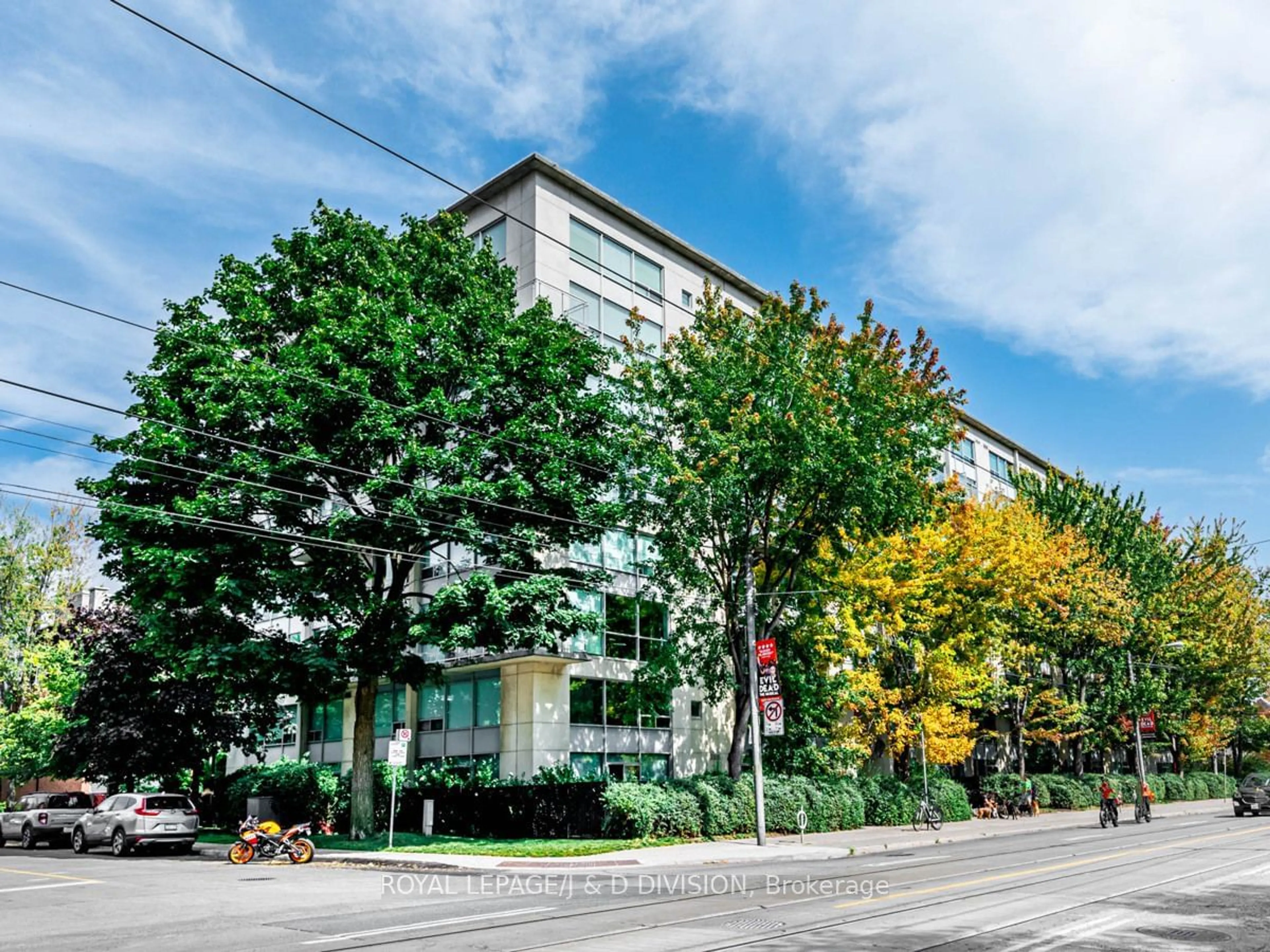 Outside view for 954 King St #326, Toronto Ontario M6K 3L9