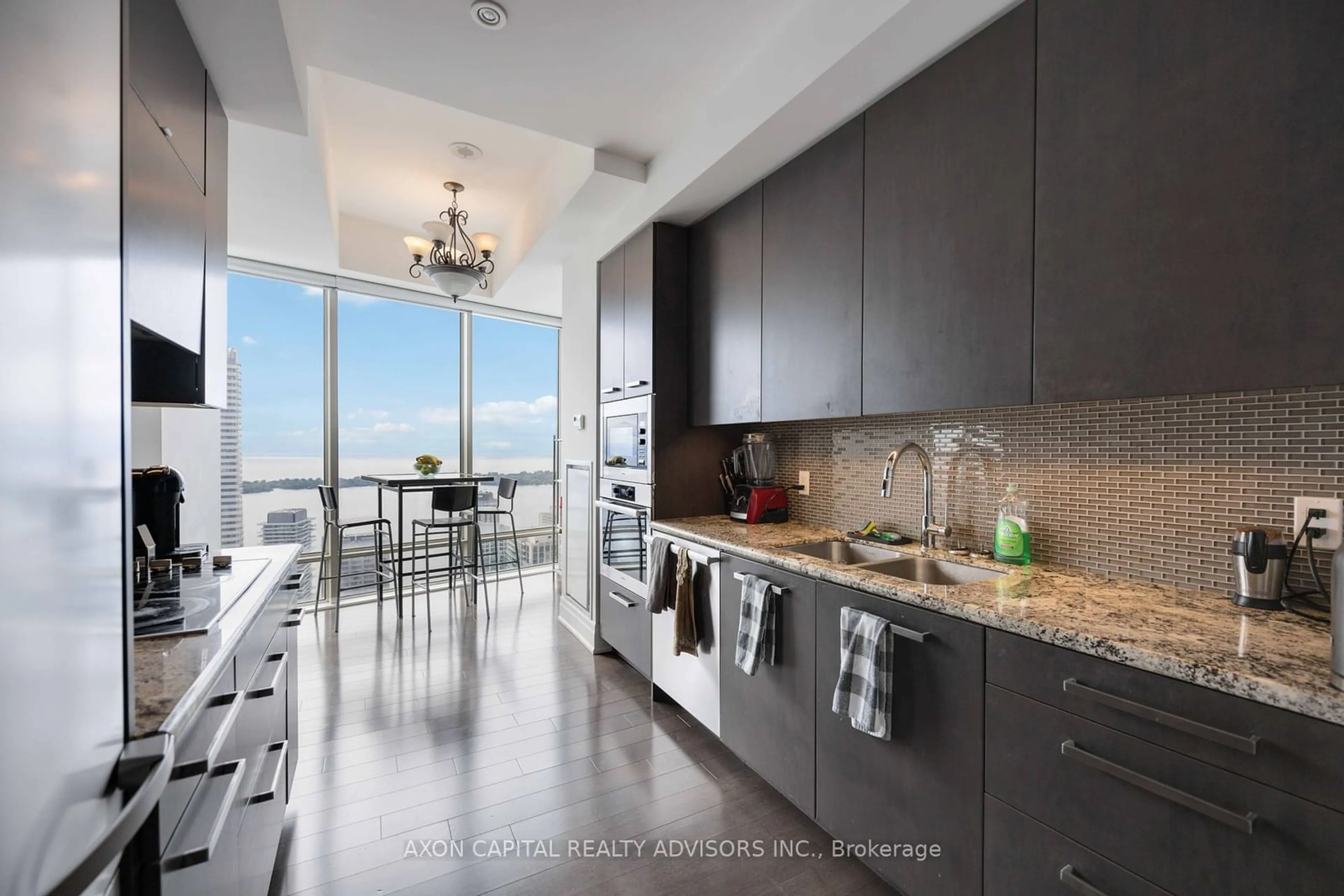 Contemporary kitchen, ceramic floors for 8 The Esplanade #5409, Toronto Ontario M5E 0A6