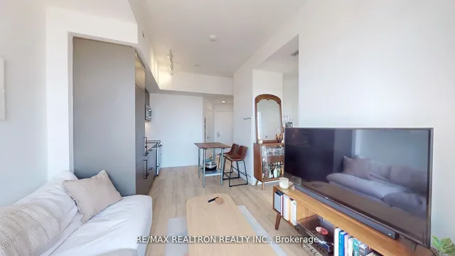 Additional property image - 135 East Liberty St Unit 1512