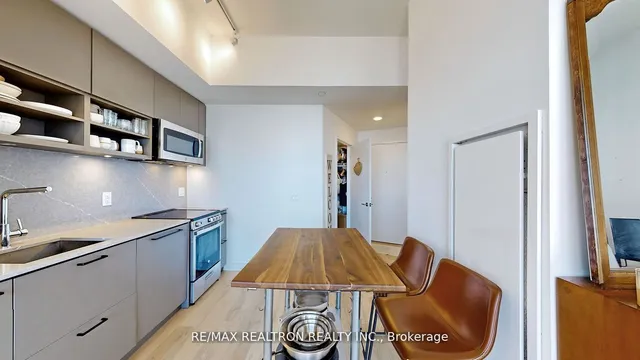 Additional property image - 135 East Liberty St Unit 1512