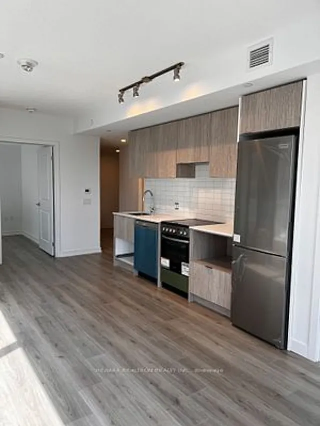 Additional property image - 395 Bloor St Unit 2302