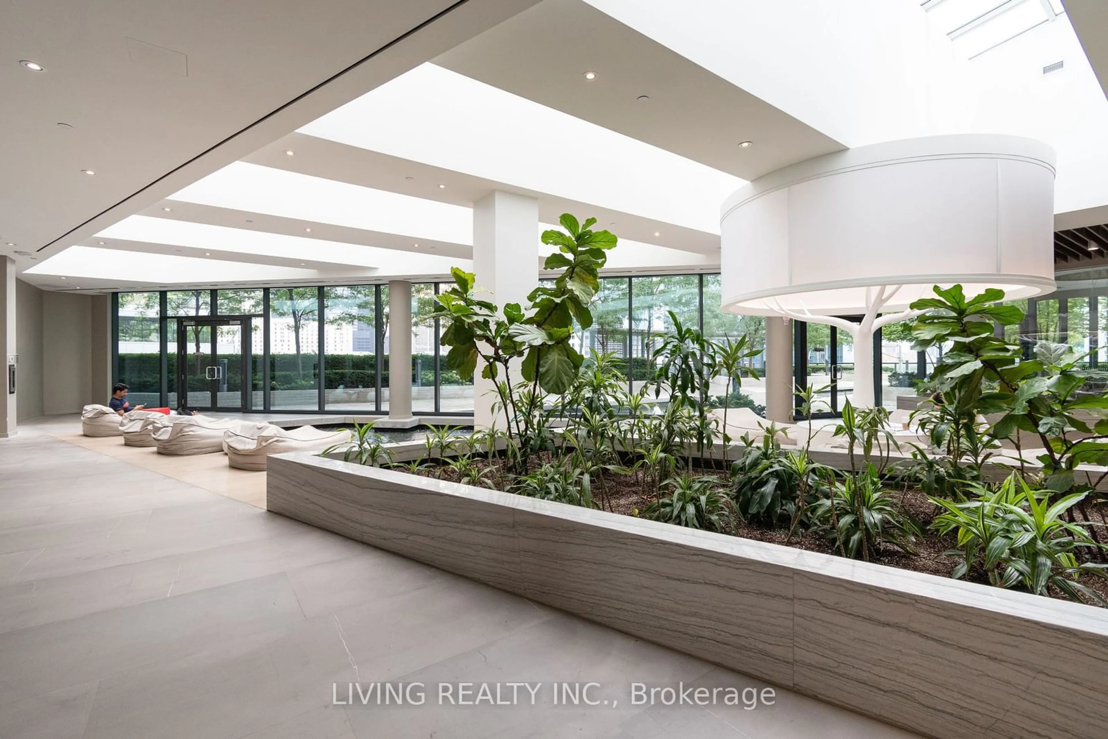 Indoor lobby, ceramic floors for 100 Harbour St #2107, Toronto Ontario M5J 0B5