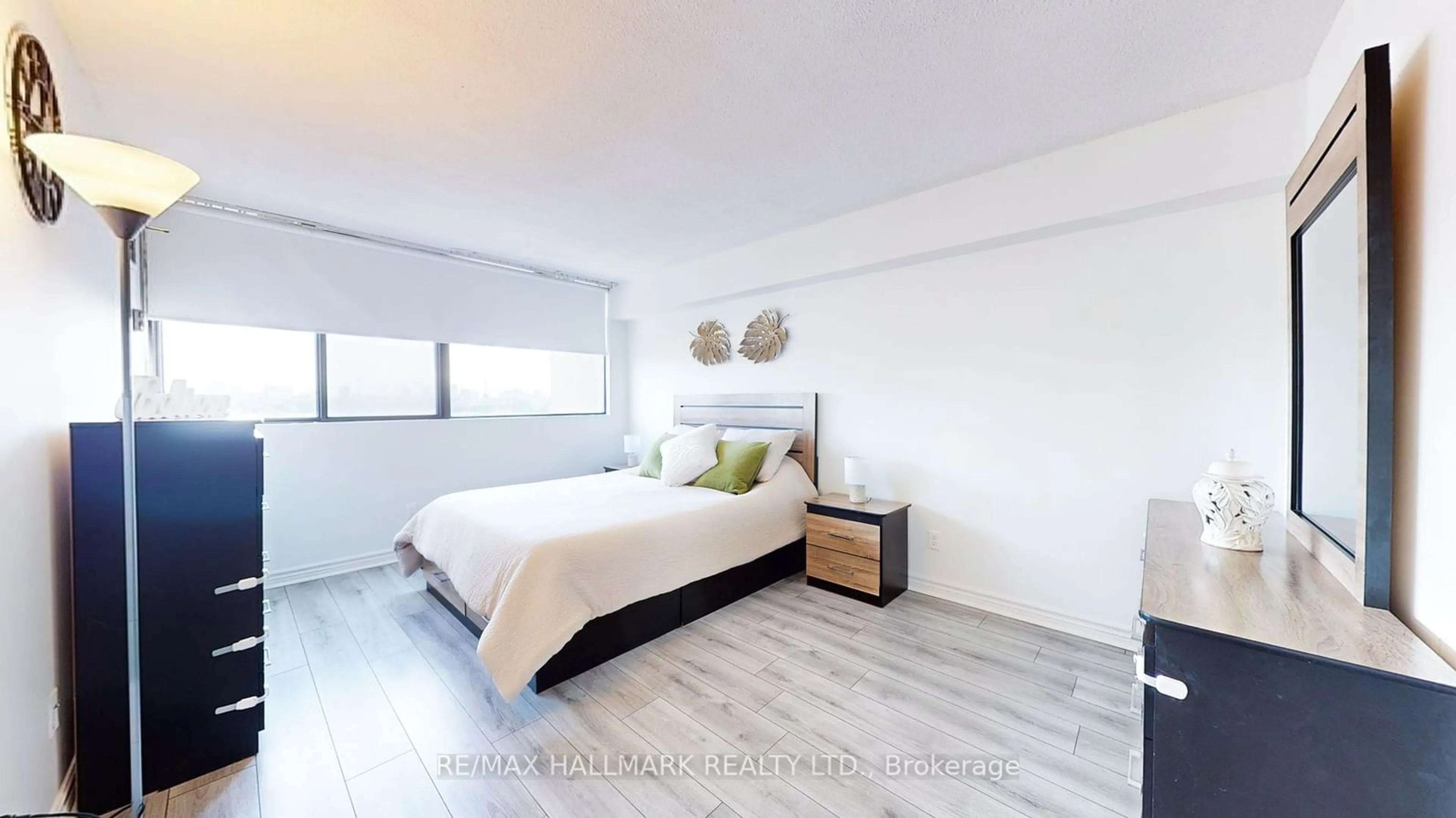 Bedroom, wood floors for 133 Torresdale Ave #707, Toronto Ontario M2R 3T2