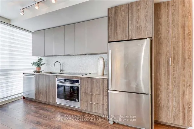 Additional property image - 2 Sonic Way Unit 1402